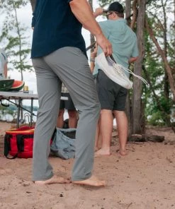 Mountain Khakis Men's Waterrock Pant | Modern Fit / Woodland