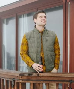 Mountain Khakis Sale Men's Lynx Vest