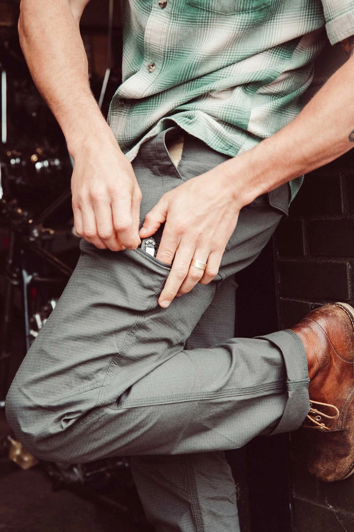 Mountain Khakis Pants Men's Flint Utility Pant