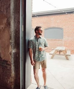 Mountain Khakis Men's Freemont Short Sleeve Woven Shirt