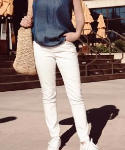 Mountain Khakis Women's Emery Cropped Jean